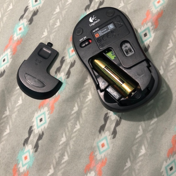 Logitech Mouse - Picture 3 of 4